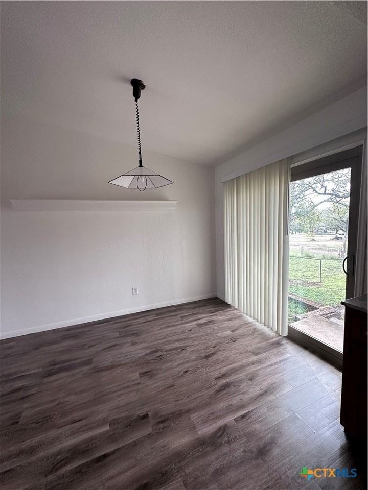 1417 Janet Ln - Photo 3 of 14