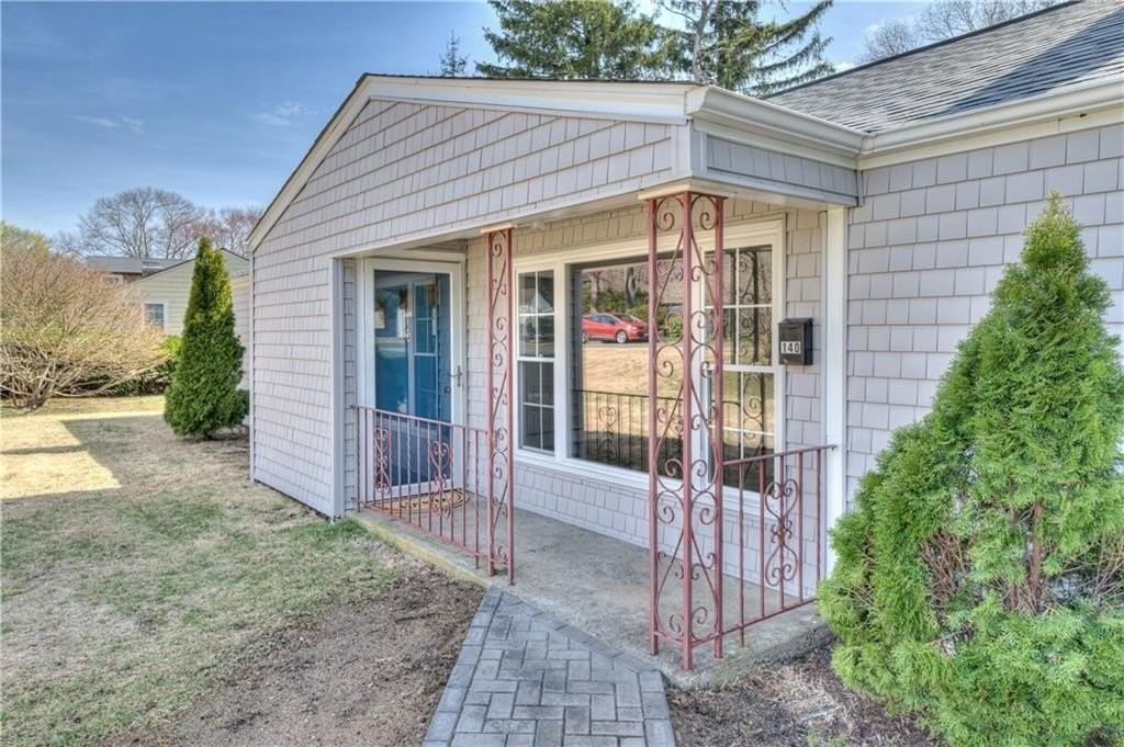 140 Phillips Rd - Photo 4 of 21