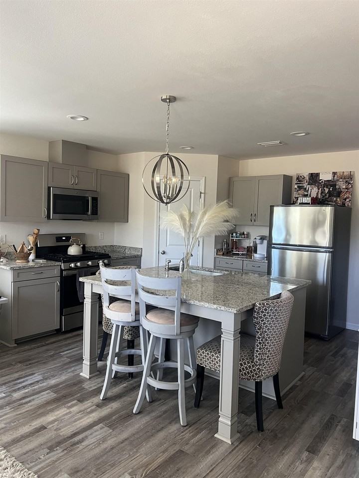 2840 Blue Blossom Trl - Photo 2 of 23