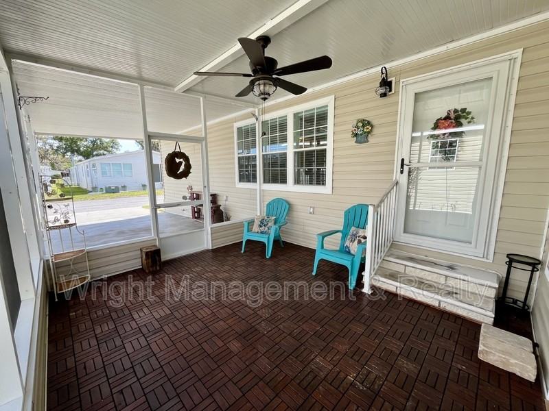 38055 Woodgate Ln - Photo 4 of 25