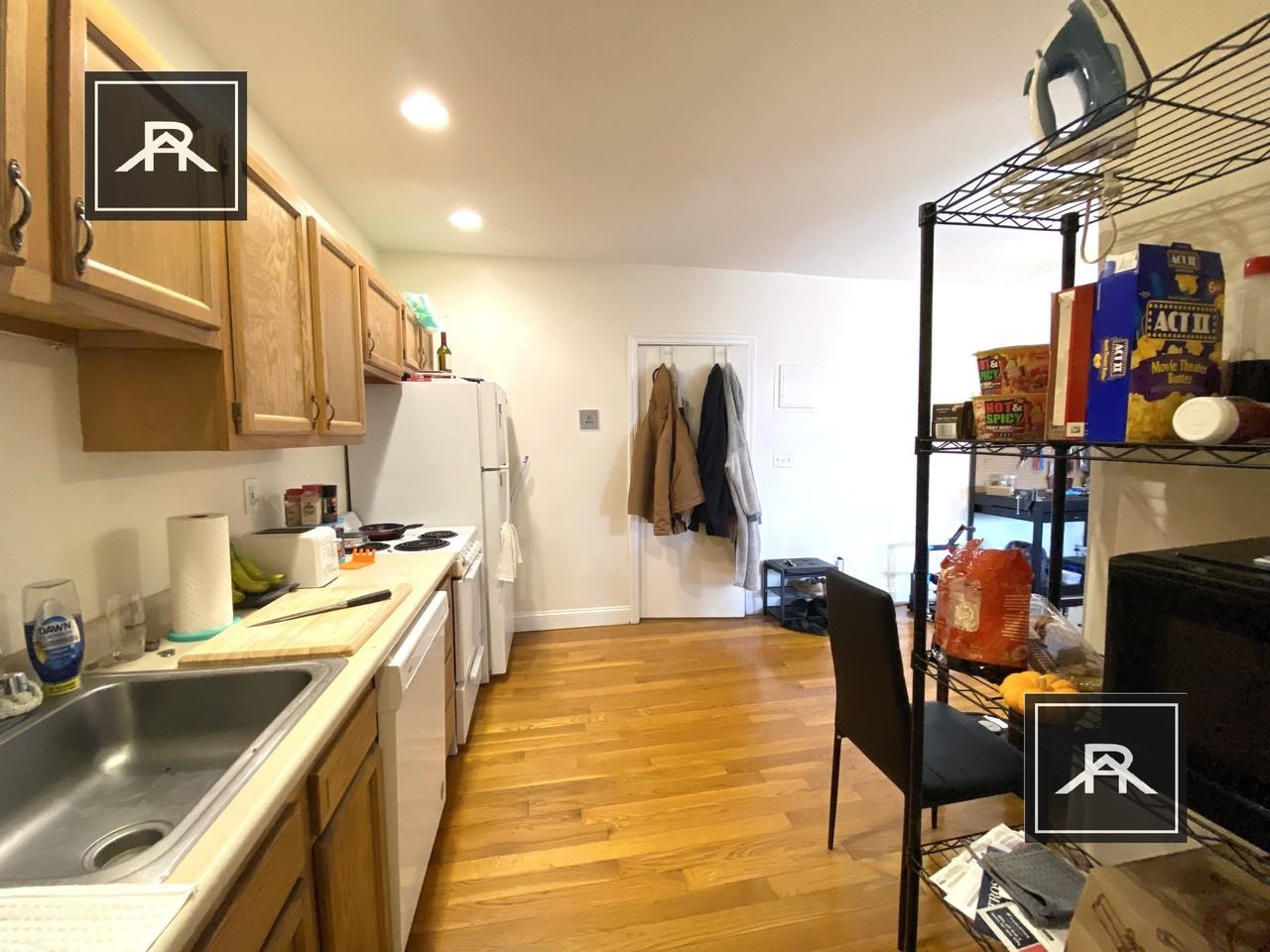 360 Washington St #1 - Photo 7 of 10