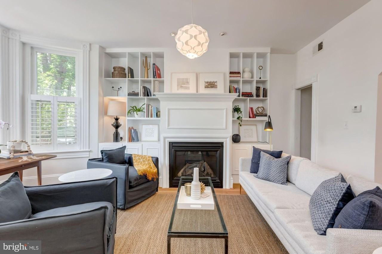 1409 33rd St Nw - Photo 3 of 14