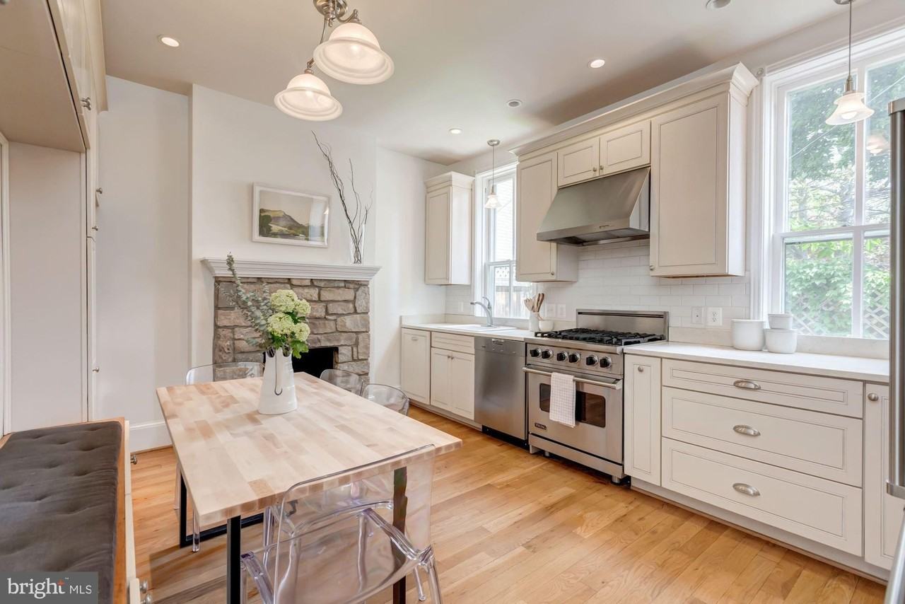 1409 33rd St Nw - Photo 5 of 14