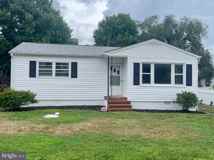 1442 Rehling Dr - Photo 1 of 1