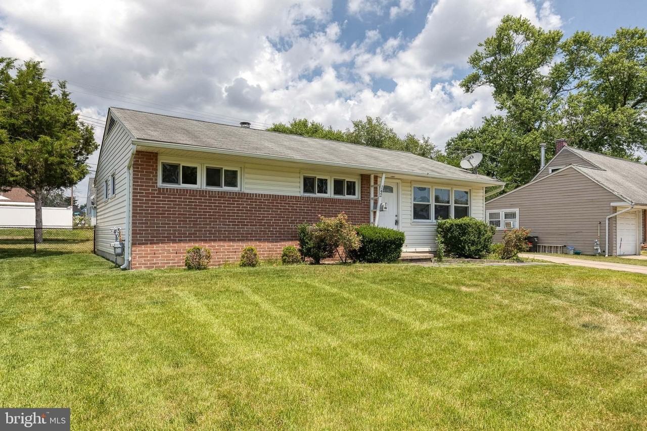 142 Alview Ter - Photo 3 of 15