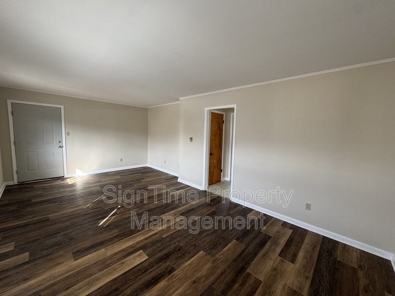 10 N Main St - Photo 2 of 9