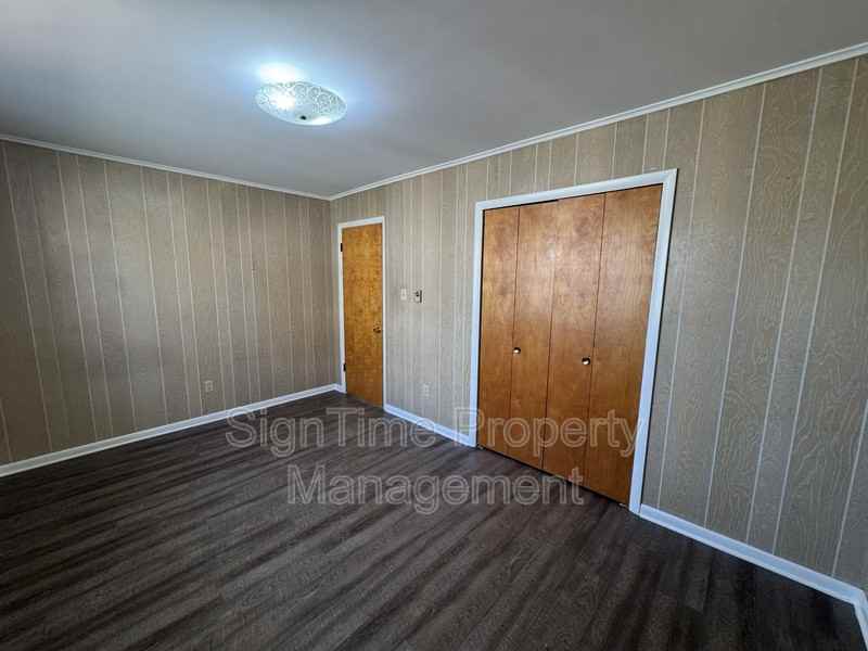 10 N Main St - Photo 5 of 9