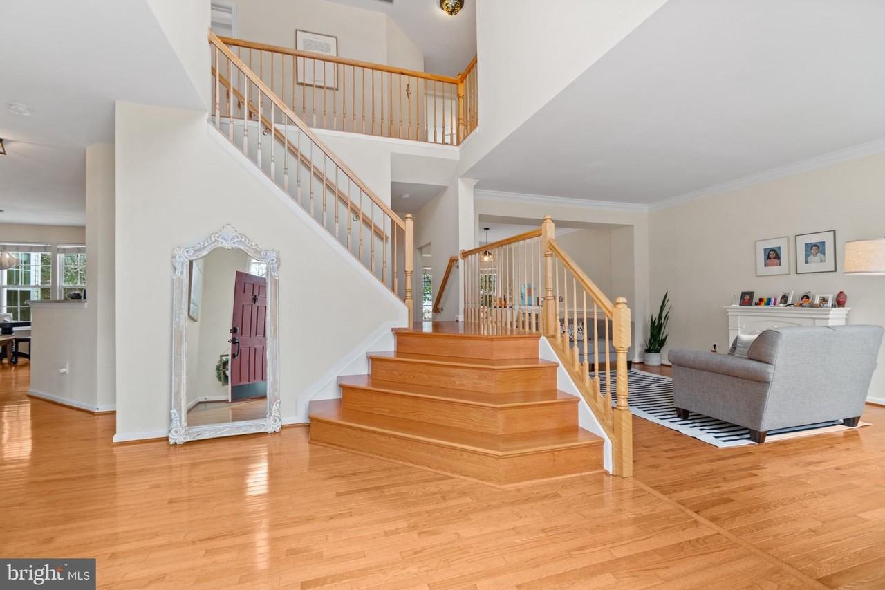 5907 Indian Summer Dr - Photo 3 of 41