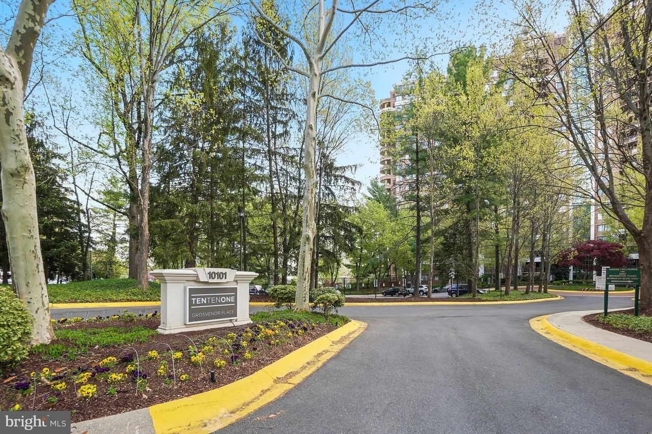10101 Grosvenor Pl #1909 - Photo 2 of 27