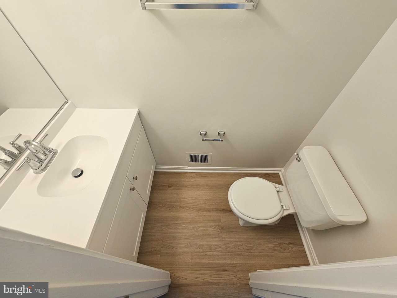 19378 Hottinger Cir - Photo 6 of 34