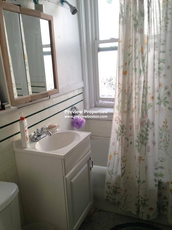 Commonwealth Ave #22P - Photo 5 of 12