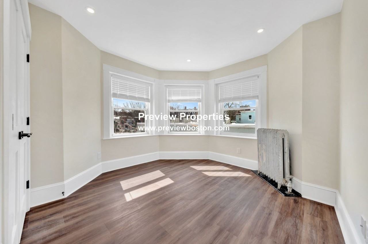 School St #2P - Photo 2 of 11