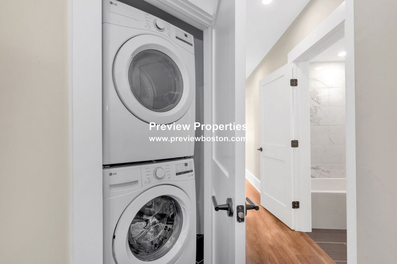 School St #2P - Photo 7 of 11