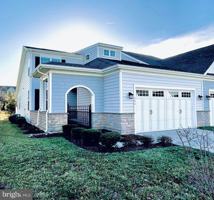 featured image of 906 Moorings Cir #9