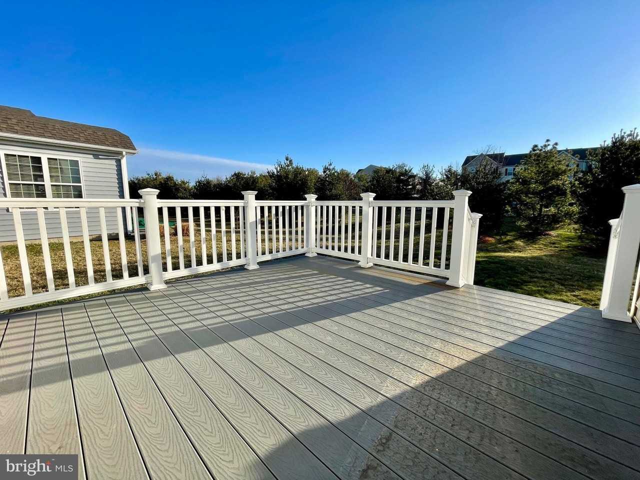 906 Moorings Cir #9 - Photo 3 of 29