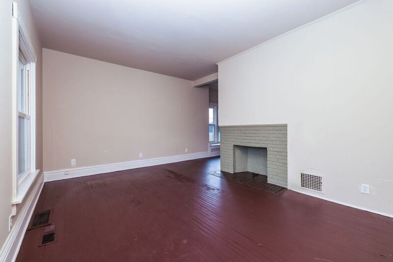 557/559 E Madison Ave #559 - Photo 4 of 11