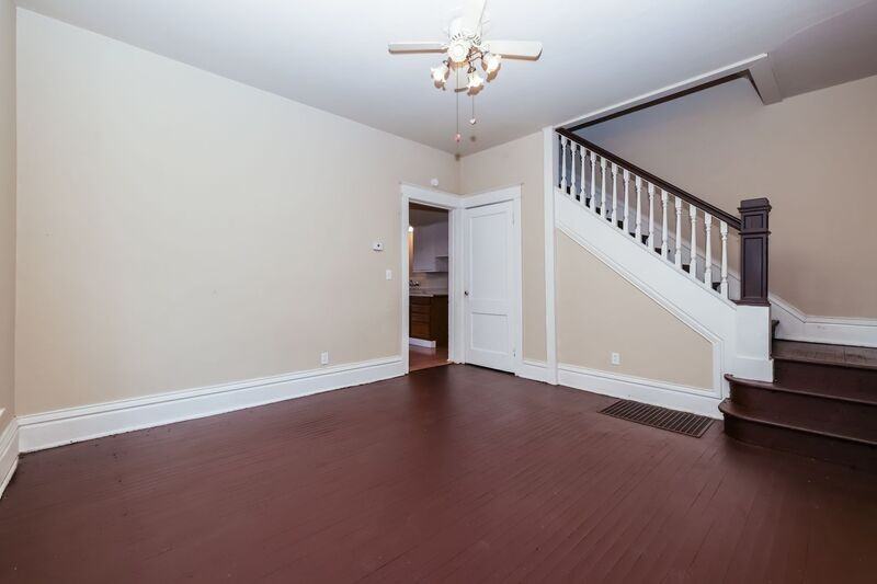 557/559 E Madison Ave #559 - Photo 5 of 11