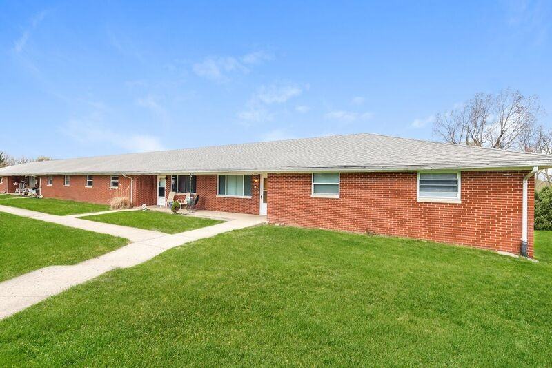 447 Ogden Rd #425 - Photo 2 of 10