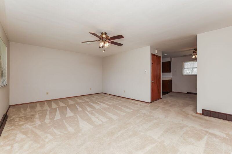 447 Ogden Rd #425 - Photo 4 of 10