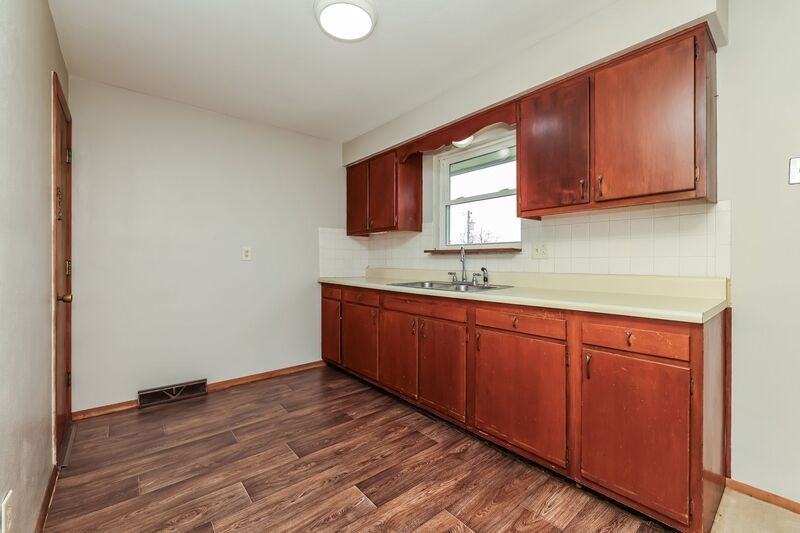 447 Ogden Rd #425 - Photo 6 of 10