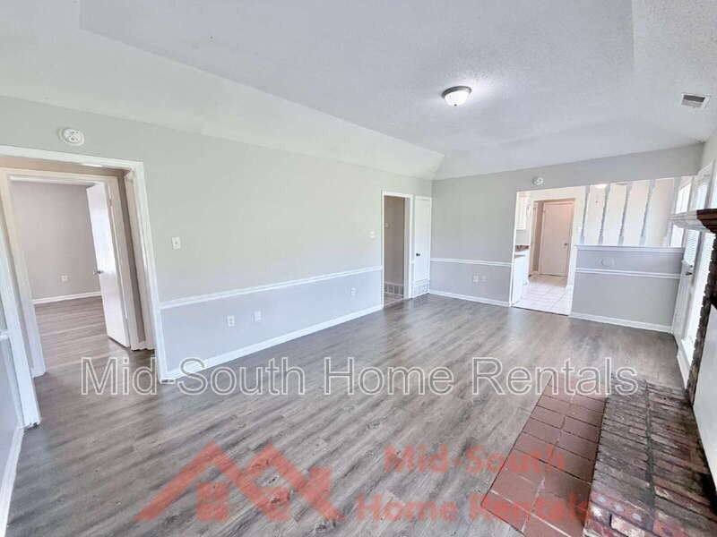 4900 Walden Glen St - Photo 4 of 25