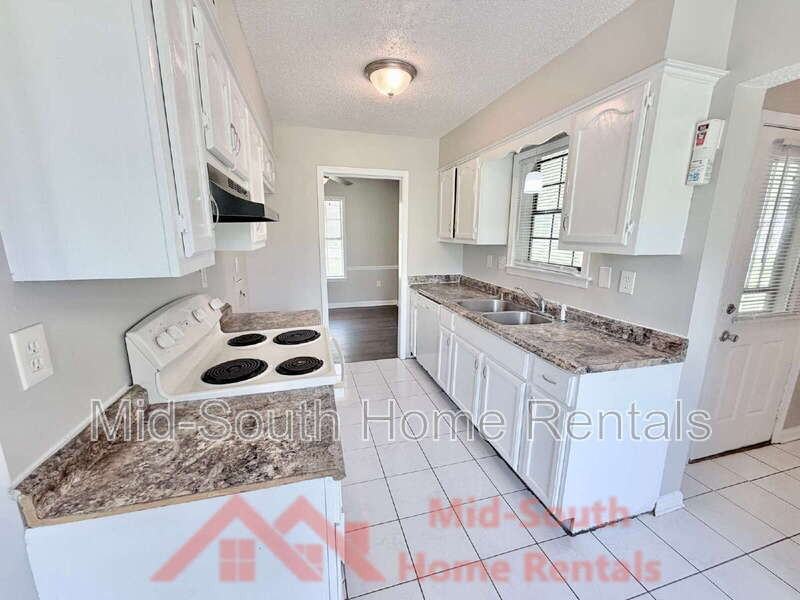 4900 Walden Glen St - Photo 5 of 25