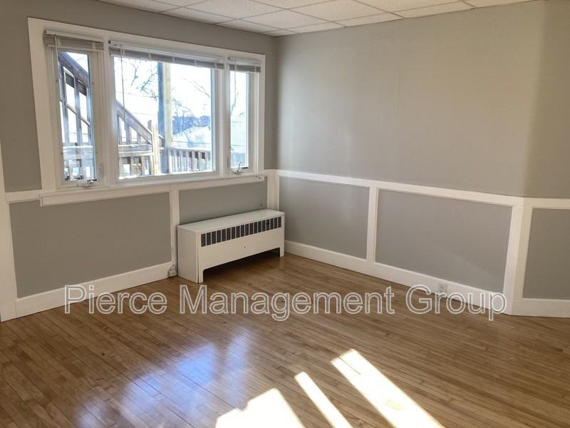 68 Kenney St #4 - Photo 5 of 9