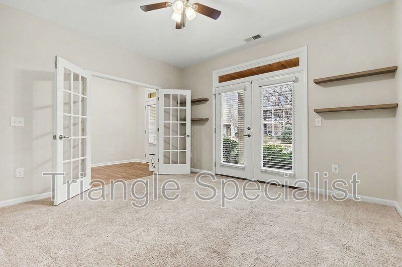 512 Austin View Blvd #307 - Photo 5 of 24