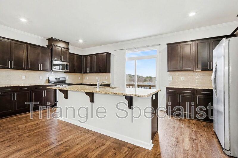 512 Austin View Blvd #307 - Photo 6 of 24