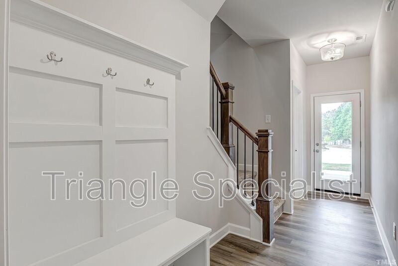 617 Battleboro Dr - Photo 2 of 22