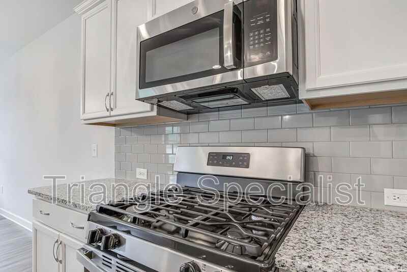 617 Battleboro Dr - Photo 7 of 22