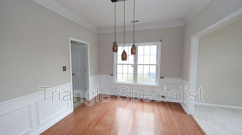 210 Newberry Ln - Photo 2 of 21