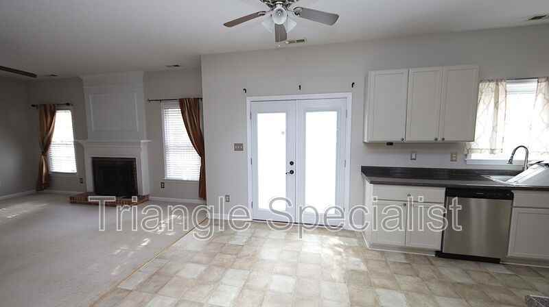 210 Newberry Ln - Photo 5 of 21