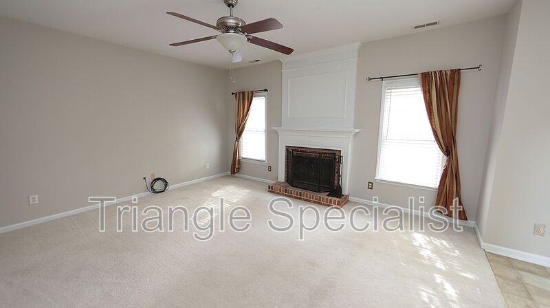 210 Newberry Ln - Photo 6 of 21