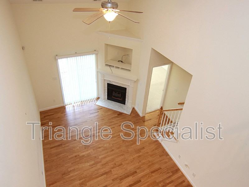 7236 Aquinas Ave - Photo 6 of 13