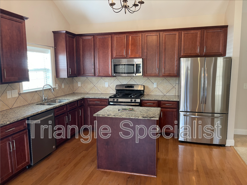 847 Ribbonleaf Ln - Photo 4 of 14