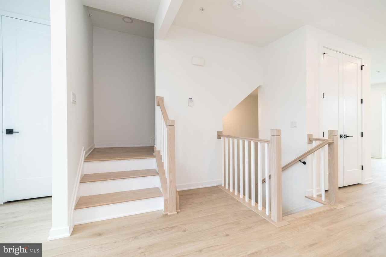 105 BRIANNA Court - Photo 4 of 50