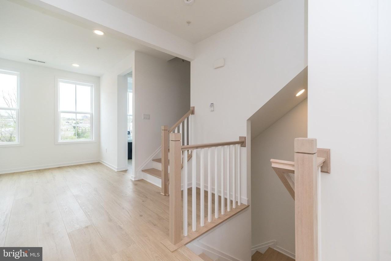 105 BRIANNA Court - Photo 5 of 50