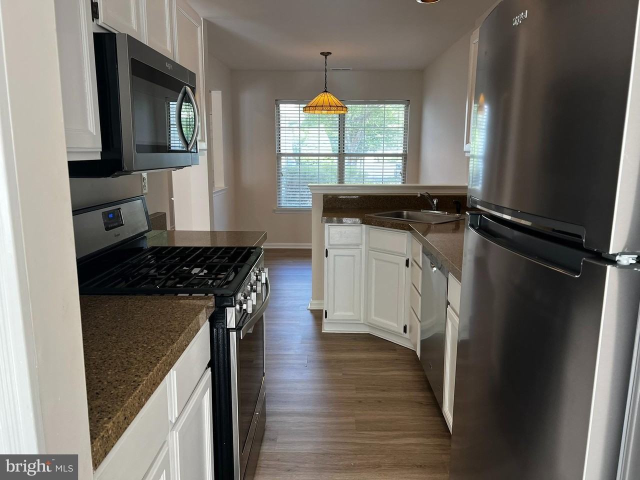 1804 Lynbrooke Dr - Photo 4 of 29