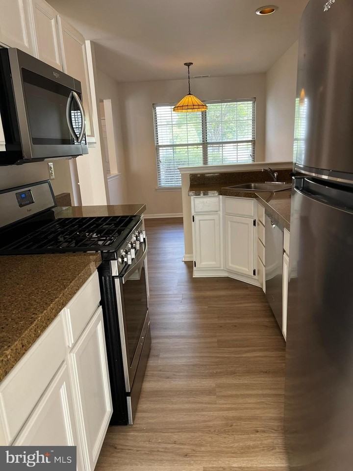 1804 Lynbrooke Dr - Photo 5 of 29