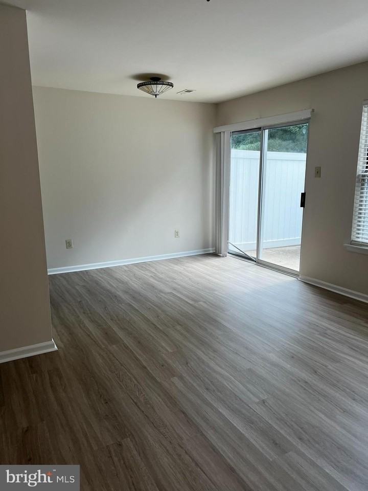 1804 Lynbrooke Dr - Photo 6 of 29