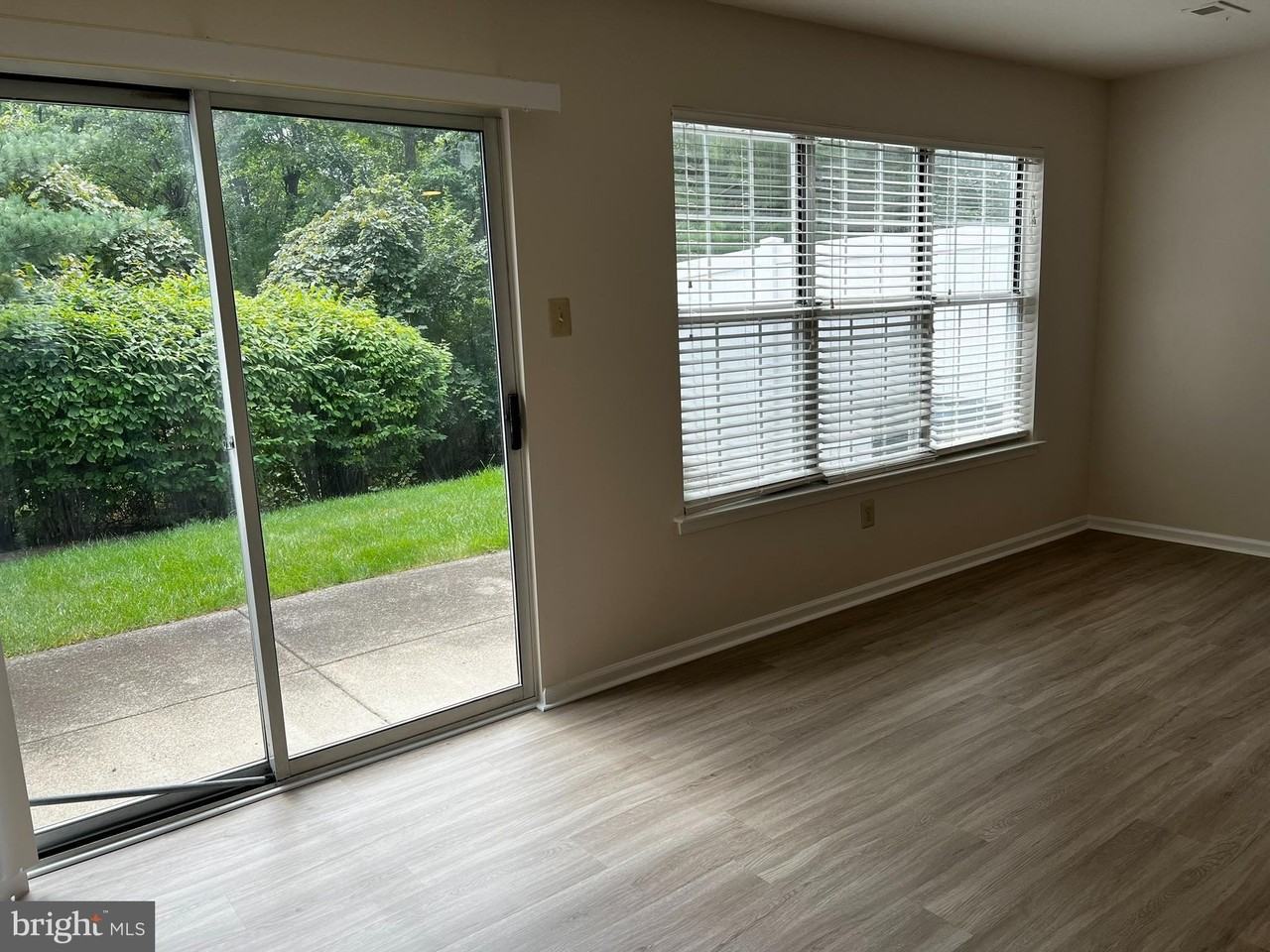 1804 Lynbrooke Dr - Photo 7 of 29