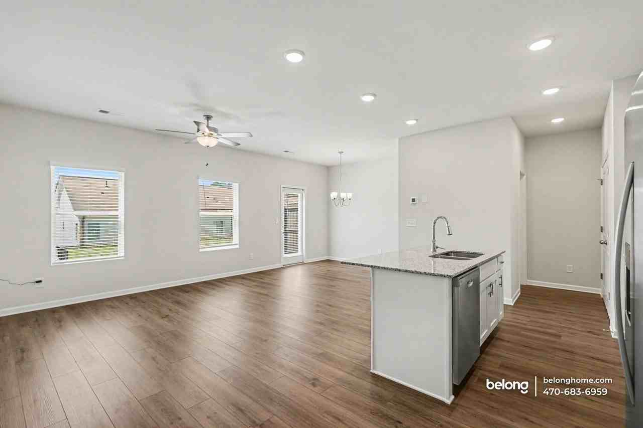 6386 Sundowner Pl Sw - Photo 4 of 18