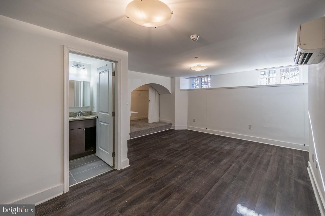 1311 Spruce St #102 - Photo 6 of 12