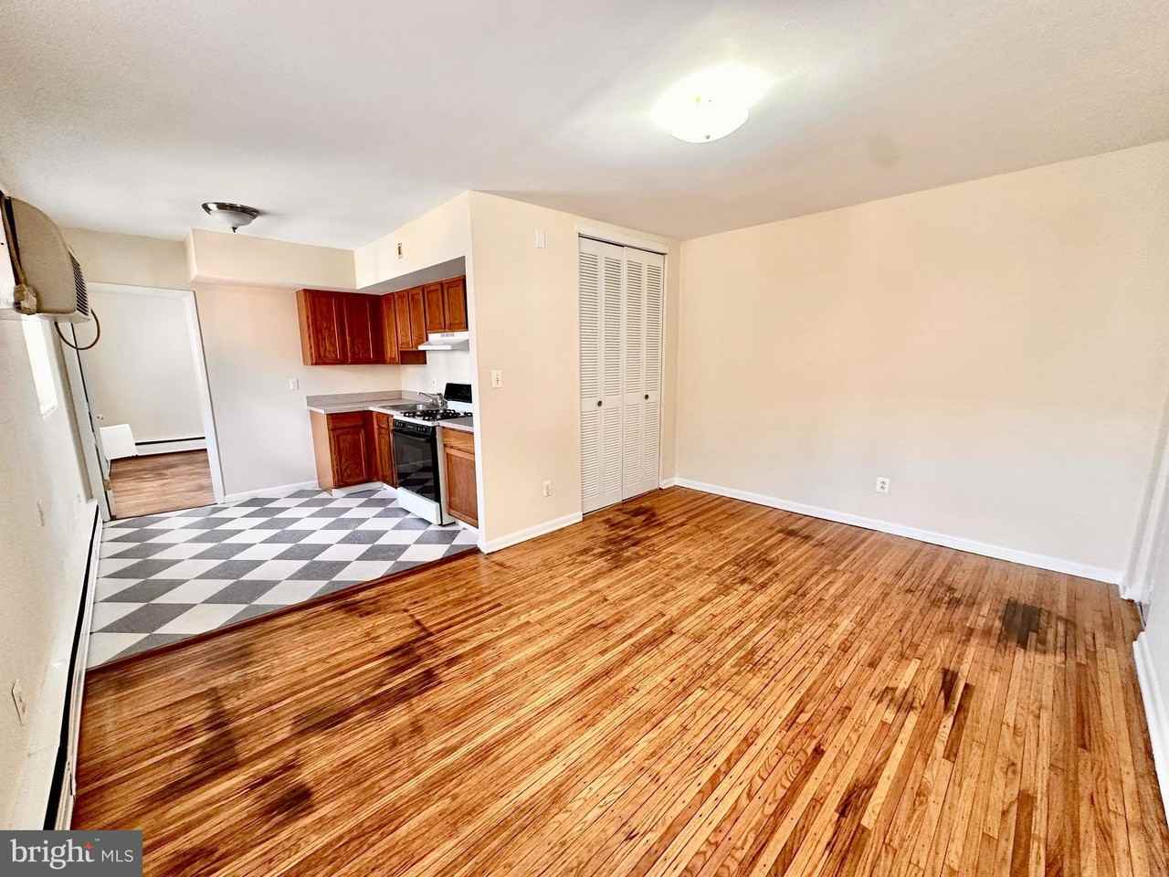 945 E Chelten Ave #3F - Photo 2 of 9