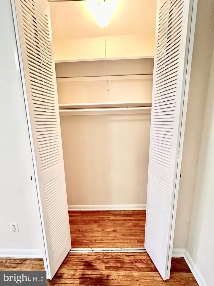 945 E Chelten Ave #3F - Photo 6 of 9