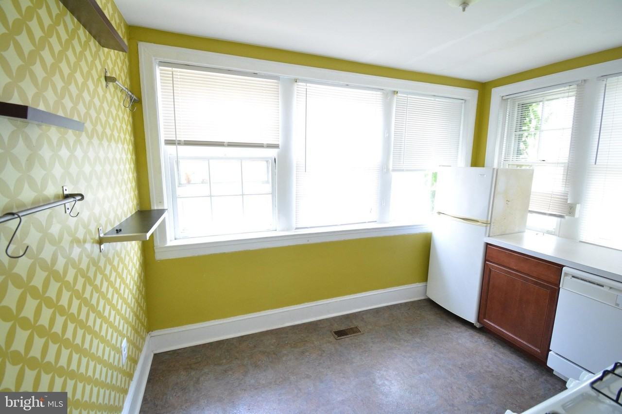 504 W Coulter St #1 - Photo 6 of 11