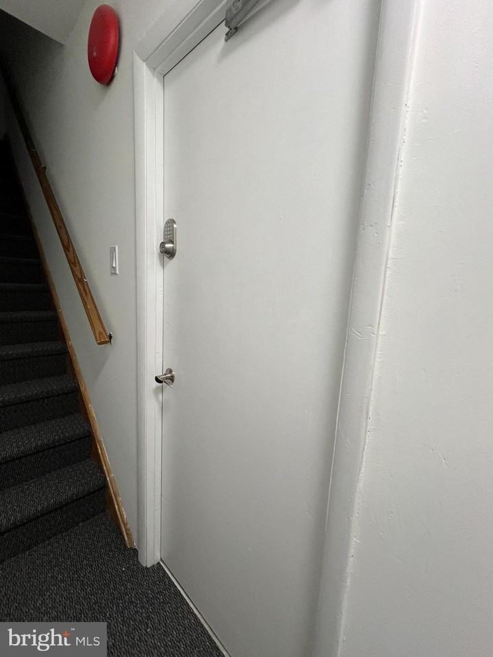 626 S 8th St #2 - Photo 3 of 14