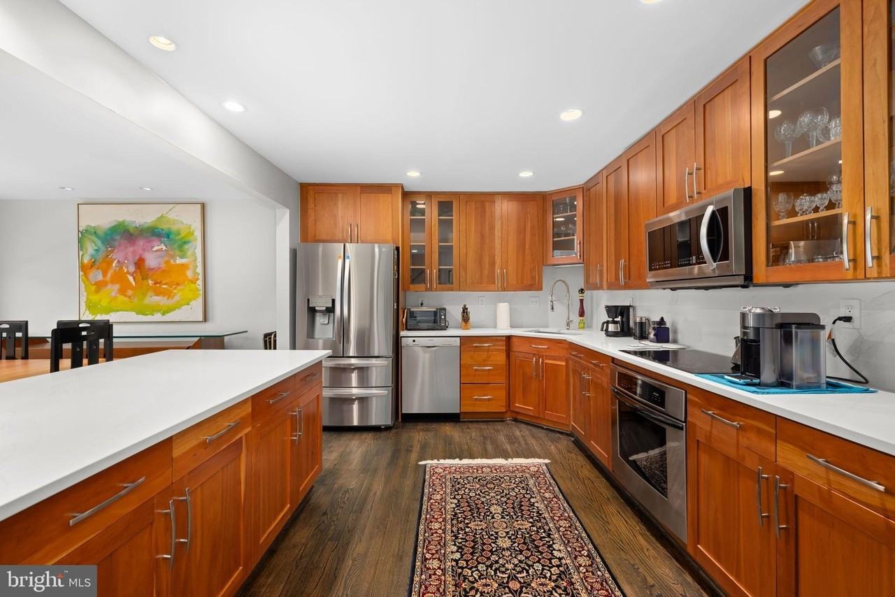 1136 Pine Hill Rd - Photo 3 of 23