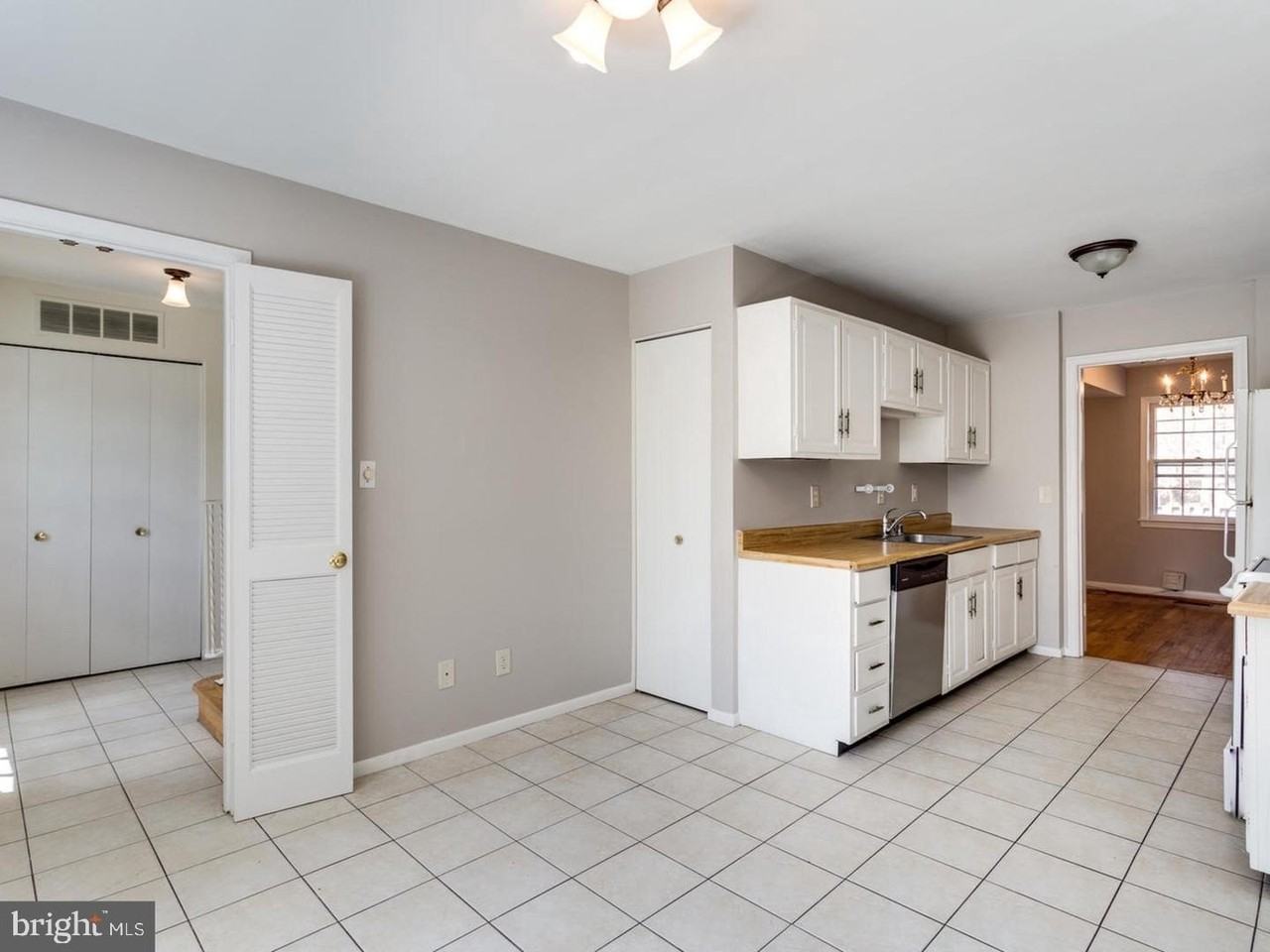 2302 Wheystone Ct - Photo 6 of 19